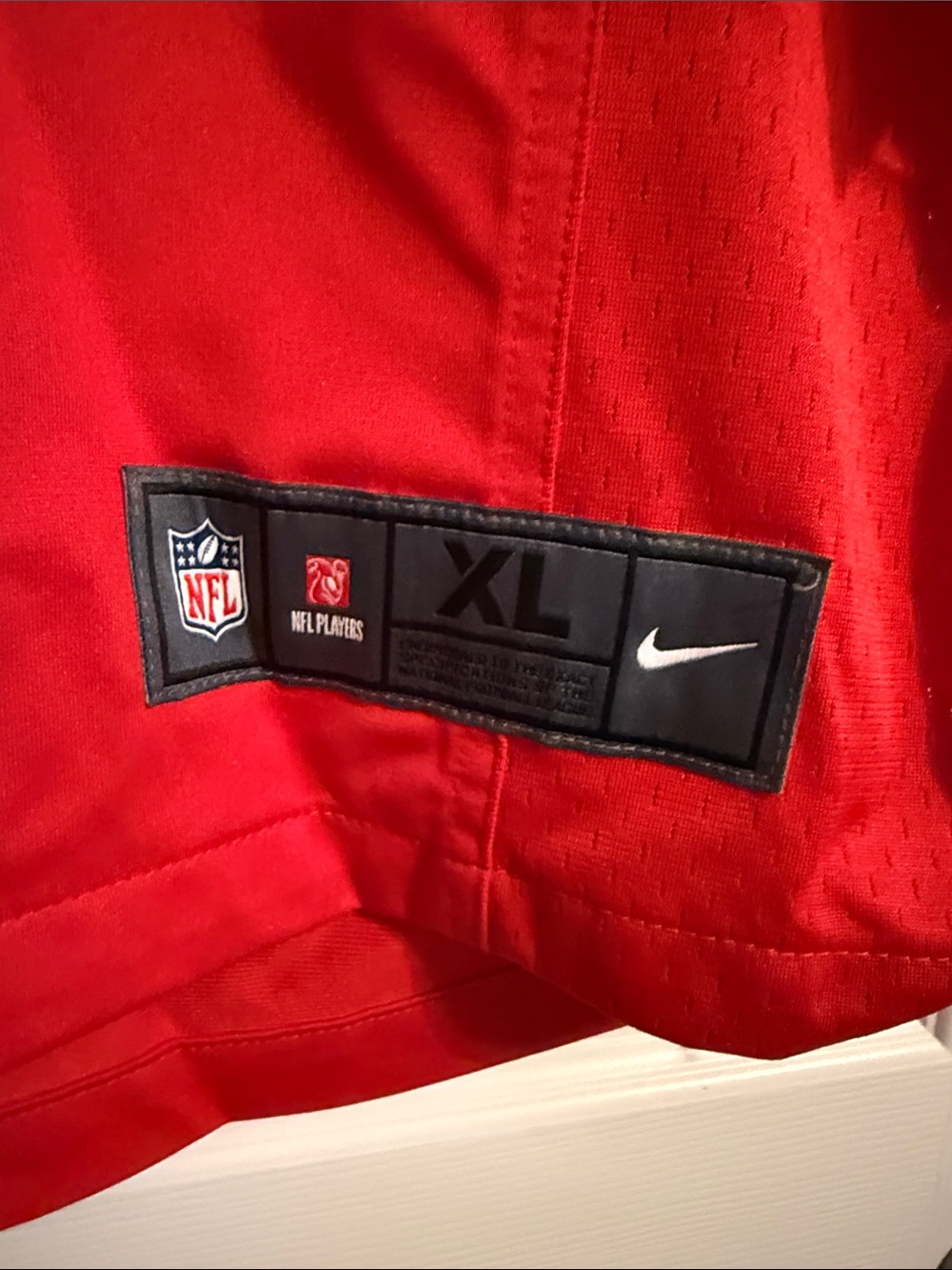 Nike Kansas City Chiefs Red NFL Player Jersey Detail with Black Nike Tag - Picture 2 of 7